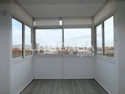 Piso en venta en Barcelona, Porta. Se vende ático a...
