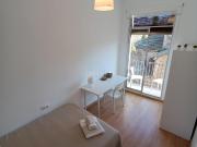 Piso en venta en Barcelona, Raval. Amplio piso amueblado...