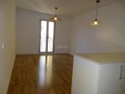 Piso en venta en Barcelona, Raval. Amplio y soleado piso...