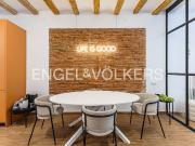 Piso en venta en Barcelona, Raval. Loft urbano con alma...
