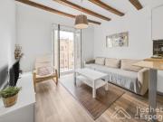 Piso en venta en Barcelona, Raval. Luminoso piso en el...