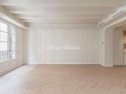 Piso en venta en Barcelona, Raval. Magnífico piso de...