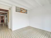 Piso en venta en Barcelona, Raval. Piso Bohemio en El...