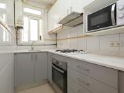 Piso en venta en Barcelona, Raval. Piso de 3...