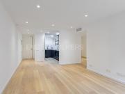 Apartamento en venta en Barcelona, Raval. Piso de obra...