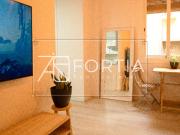 Piso en venta en Barcelona, Raval. Piso reformado y...