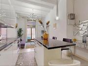 Piso en venta en Barcelona, Raval. Piso reformado y...