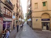 Piso en venta en Barcelona, Raval. Pisos.