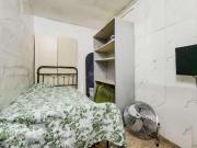 Piso en venta en Barcelona, Raval. Pisos.