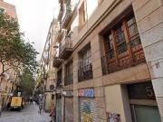 Piso en venta en Barcelona, Raval. Pisos.