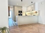 Piso en venta en Barcelona, Raval. Precioso piso acabado...