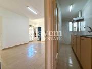 Piso en venta en Barcelona, Roquetes. Ático con terraza....