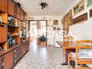 Piso en venta en Barcelona, Roquetes. Pisos.