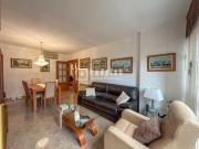 Piso en venta en Barcelona, Sagrada Família. Amplio piso...