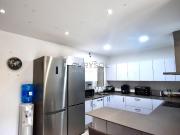 Piso en venta en Barcelona, Sant Antoni. Encantadora...