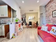 Piso en venta en Barcelona, Sant Antoni. Piso en venta...