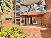 Piso en venta en Barcelona, Sant Antoni. Piso en venta...