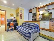 Piso en venta en Barcelona, Sant Antoni. Piso en Venta...