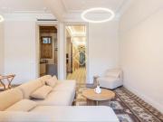 Piso en venta en Barcelona, Sant Antoni. Principal con...