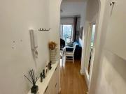 Piso en venta en Barcelona, Sants. Luminoso piso...