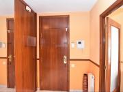 Piso en venta en Barcelona, Sants. LUZ, METROS Y BARRIO...