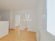 Piso en venta en Barcelona, Sants. Piso alquilado en...