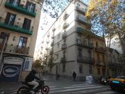 Piso en venta en Barcelona, Sants. Piso reformado en...