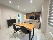 Piso en venta en Barcelona, Trinitat Nova. EXTERIOR...