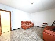 Piso en venta en Barcelona, Trinitat Vella. BAJOS A...