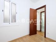 Piso en venta en Barcelona, Turó de la Peira. Ubicación...