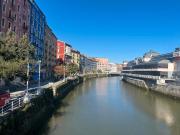 Piso en venta en Bilbao, Bilbao La Vieja. Piso para...