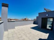 Piso en venta en calle Camelia, Badalona, de 107 m² 3...