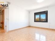 Piso en venta en calle CL Campoamor de, Sabadell, de 72...