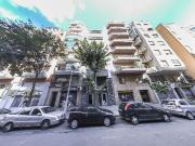 Piso en venta en calle CL Industria, Barcelona, de 74 m²...