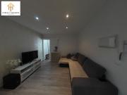 Piso en venta en calle D'albéniz, Hospitalet de...