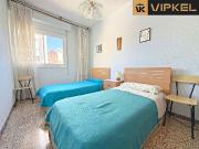 Piso en venta en calle De Badalona, Barcelona, de 94 m²...