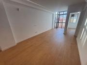 Piso en venta en calle De Berlín, Barcelona, de 99 m² 3...