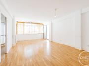 Piso en venta en calle De Brusi, Barcelona, de 127 m² 4...