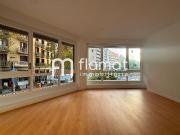 Piso en venta en calle De Còrsega, Barcelona, de 105 m²...