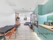 Piso en venta en calle De Juan Valera, Badalona, de 142...