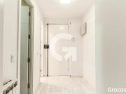 Piso en venta en calle De la Conca de Tremp, Barcelona,...