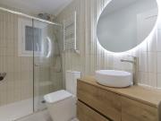 Piso en venta en calle De la Diputació, Barcelona, de... Piso en venta en calle De la Diputació, Barcelona, de...