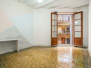 Piso en venta en calle De L'amargura, Reus, de 68 m²...