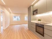 Piso en venta en calle De Manuel de Falla, Barcelona, de...