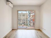 Piso en venta en calle De Nàpols, Barcelona, de 81 m² 4... Piso en venta en calle De Nàpols, Barcelona, de 81 m² 4...