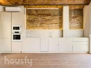 Piso en venta en calle De Nàpols, Barcelona, de 70 m² 3...