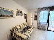 Piso en venta en calle De Rodes, Barcelona, de 52 m² 2...