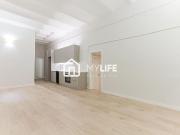 Piso en venta en calle De Sant Pere Mitjà, Barcelona, de...