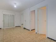 Piso en venta en calle De Santiago, Badalona, de 54 m² 3...