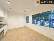 Piso en venta en calle De Sants, Barcelona, de 67 m² 3...
